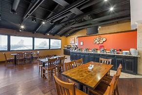 Best Western Plus Raton Hotel