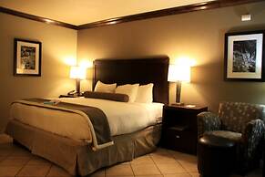 Best Western Plus Raton Hotel