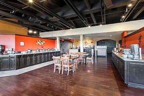 Best Western Plus Raton Hotel