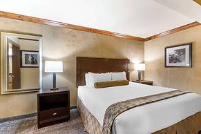 Best Western Plus Raton Hotel