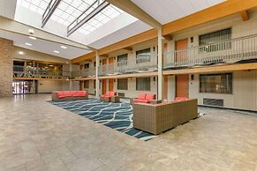 Best Western Plus Raton Hotel