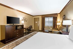 Best Western Plus Raton Hotel