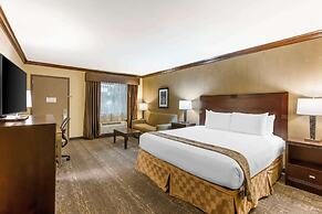 Best Western Plus Raton Hotel