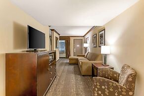 Best Western Plus Raton Hotel