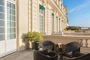 Shangri-La Paris