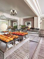 Shangri-La Paris