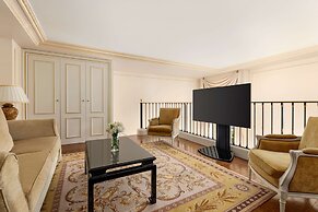 Shangri-La Paris