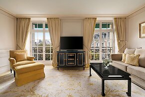 Shangri-La Paris