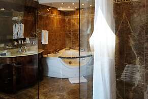 Moscow Holiday Hotel