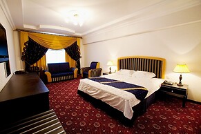 Moscow Holiday Hotel