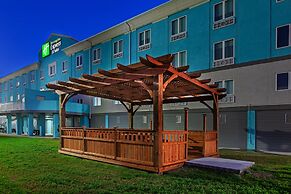 Holiday Inn Express & Suites Port Lavaca by IHG