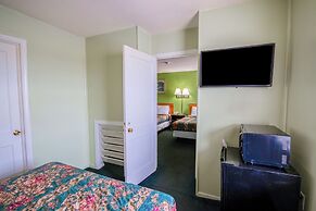 OYO Travelier Motel