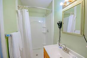 OYO Travelier Motel