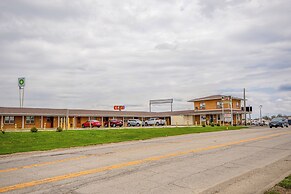OYO Travelier Motel