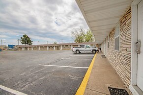 OYO Travelier Motel