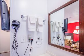 OYO Travelier Motel