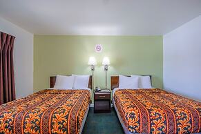 OYO Travelier Motel