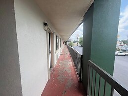 La Posada Inn By OYO Brownsville