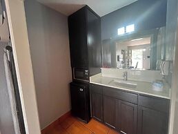 La Posada Inn By OYO Brownsville