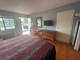 La Posada Inn By OYO Brownsville