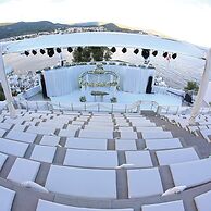 Paloma Pasha  - All inclusive