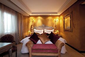 Hotel Art Palace Suites & Spa