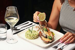 Hotel Art Palace Suites & Spa