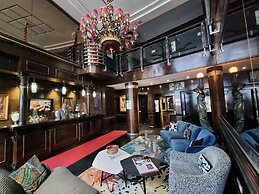 Hotel Art Palace Suites & Spa