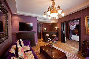 Hotel Art Palace Suites & Spa