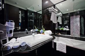 Hotel Art Palace Suites & Spa