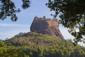 Sigiriya Village