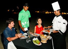 Trinco Blu by Cinnamon