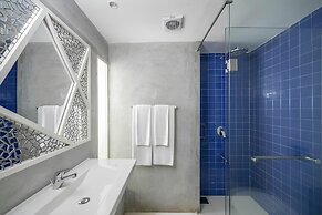 Trinco Blu by Cinnamon