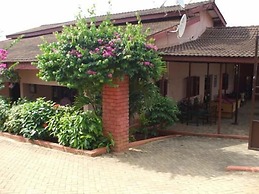 Coconut Grove Miners Lodge
