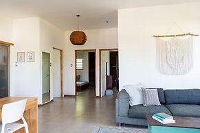 Nautilus Surf & Yoga Villas Santa Teresa