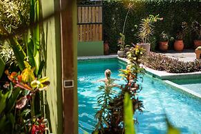 Nautilus Surf & Yoga Villas Santa Teresa
