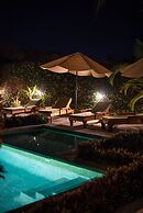 Nautilus Surf & Yoga Villas Santa Teresa