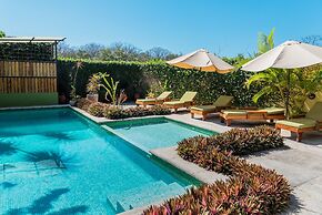 Nautilus Surf & Yoga Villas Santa Teresa