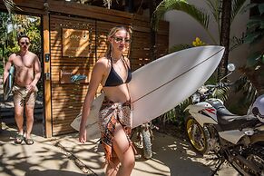 Nautilus Surf & Yoga Villas Santa Teresa