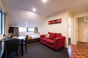 298 Westside Motor Lodge