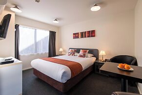 298 Westside Motor Lodge