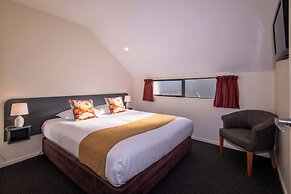 298 Westside Motor Lodge
