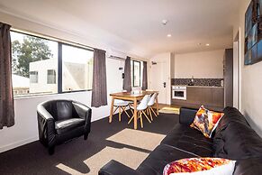 298 Westside Motor Lodge