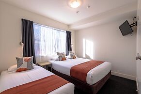 298 Westside Motor Lodge