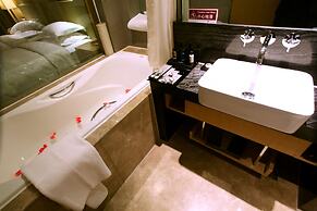 Ramada by Wyndham Xian Bell Tower