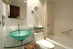 Ramada by Wyndham Xian Bell Tower