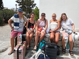 Kontaratos Studios & Apartments