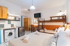 Kontaratos Studios & Apartments