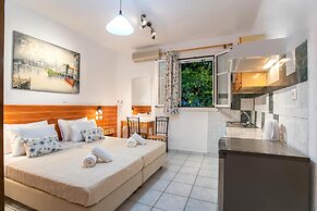 Kontaratos Studios & Apartments