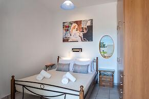 Kontaratos Studios & Apartments